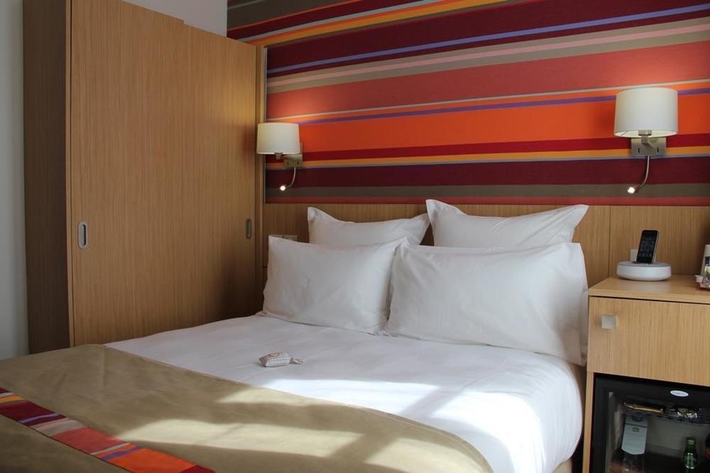 Best Western Hotel Du Mucem Марсель Номер фото